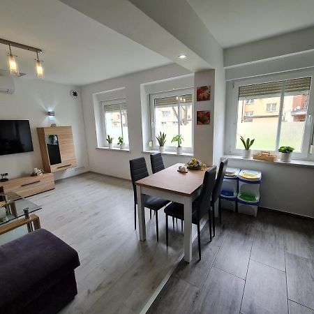 Apartament Ada Apartman Glogowek Kültér fotó