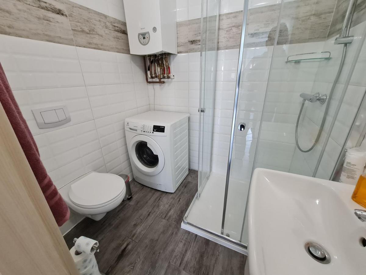 Apartament Ada Apartman Glogowek Kültér fotó