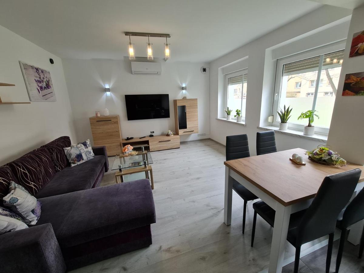 Apartament Ada Apartman Glogowek Kültér fotó
